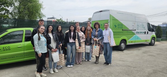 Studenți Ingineria Mediului Anul III vizită centru colectare DEEE ECOarena Iași