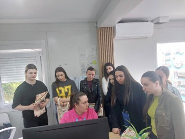 Studenți Protecția Consumatorului Mediului Anul III vizită ECOarena Iași mai 2026