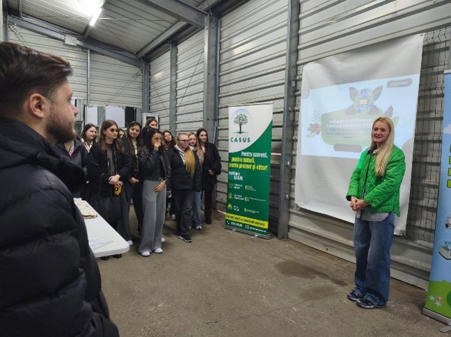 Studenți Protecția Consumatorului Mediului Anul IV vizită DEEE ECOarena Iași